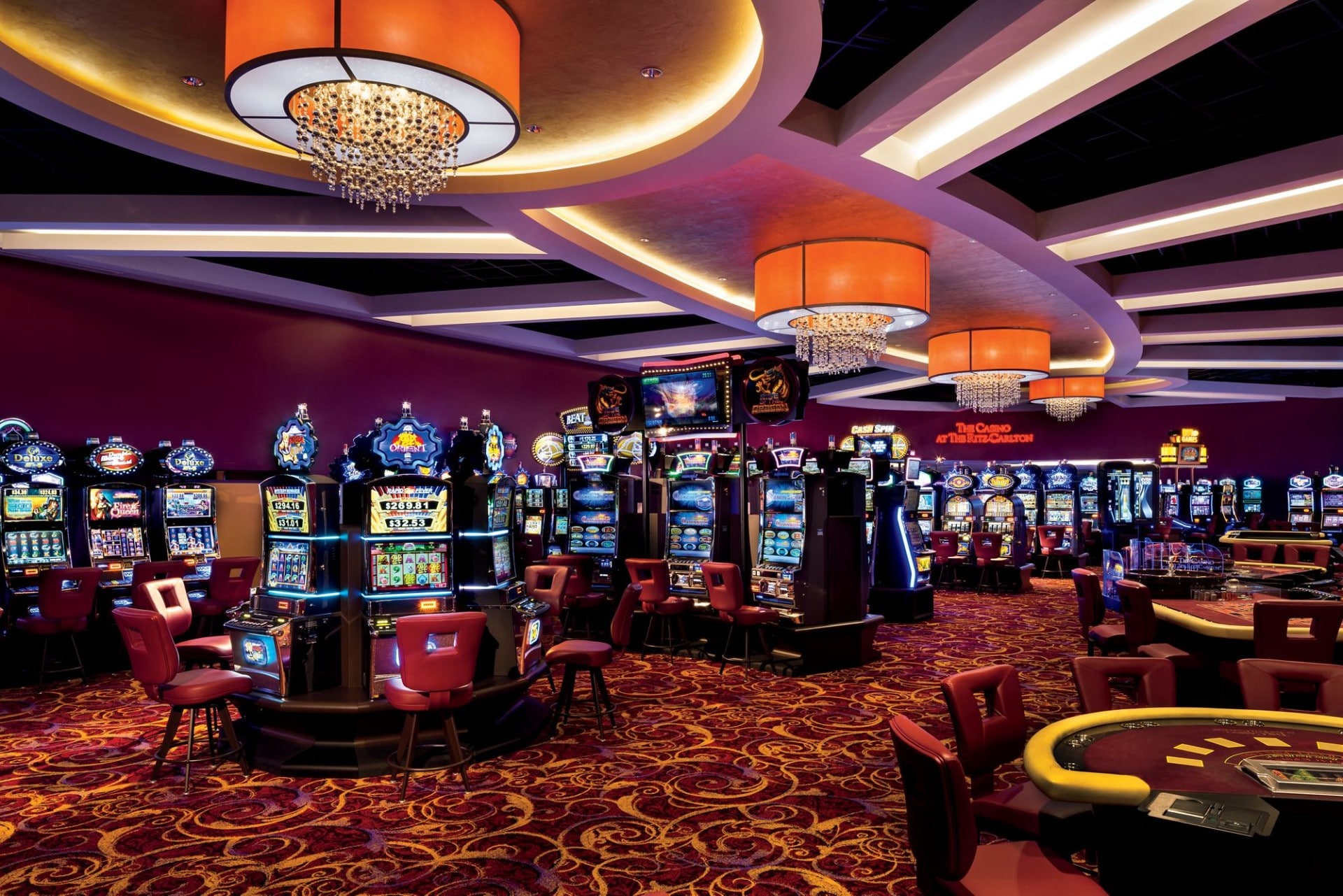 Poker Masası Stratejileri: Rakibi Okuma Sanatı